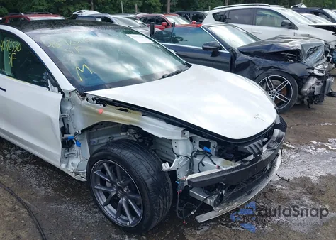 2023 Tesla Model 3 Rear-Wheel Drive z USA, uszkodzony, nr VIN 5YJ3E1EA5PF482949